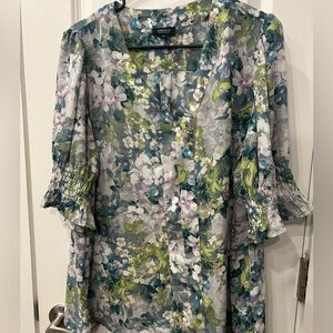 Jones New York Floral Blouse in Green and Blue